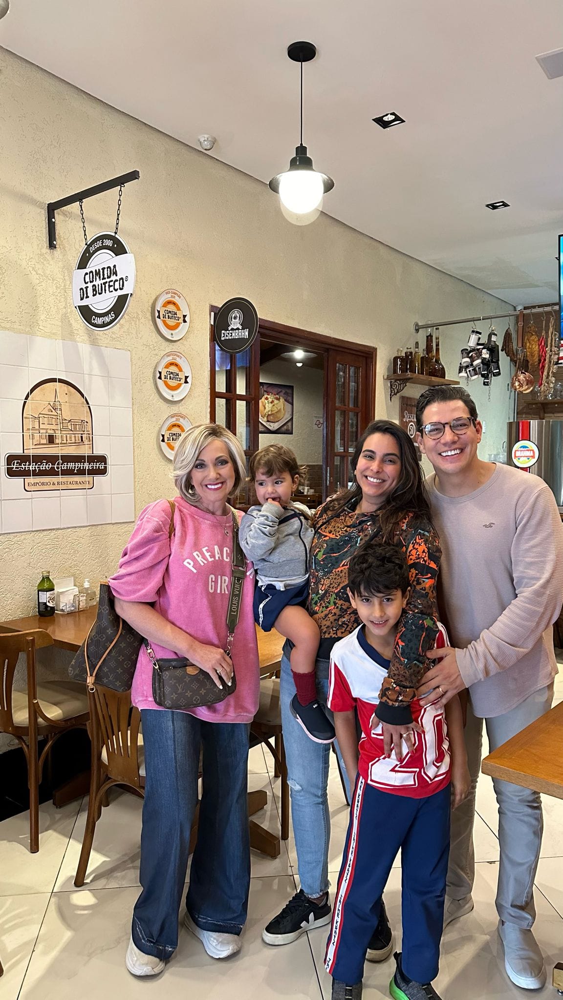 📅 Famílias alcançadas no Brasil